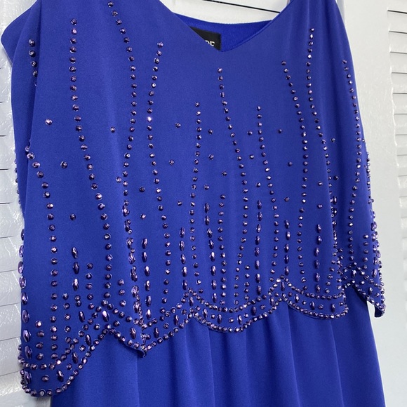 Blue dress - Picture 4 of 4